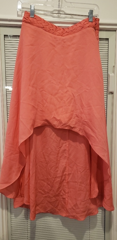 NWOT Coral Highlow Skirt
